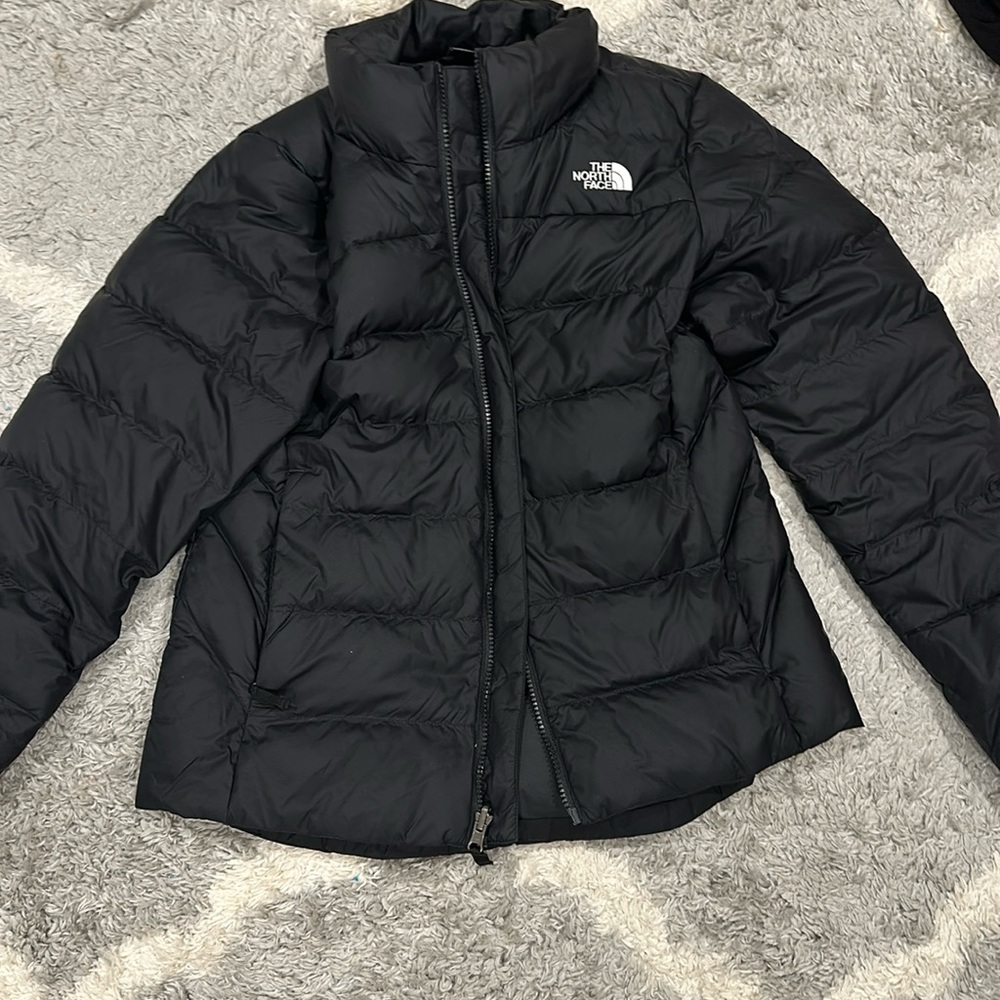 Selling north face jacket.!